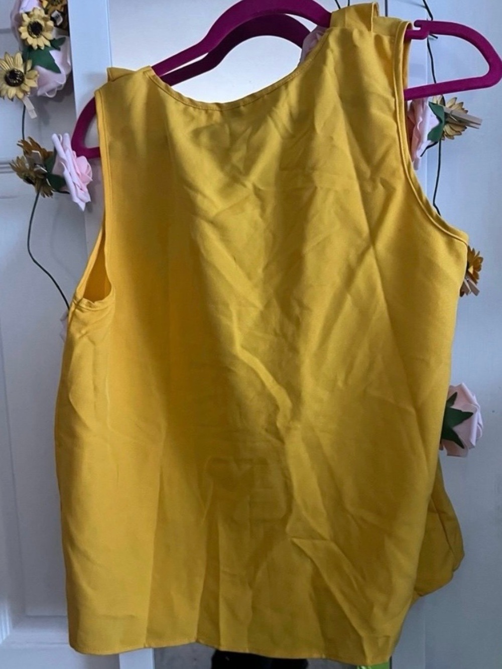 Ruffled Tank Top - Picture 4 of 6
